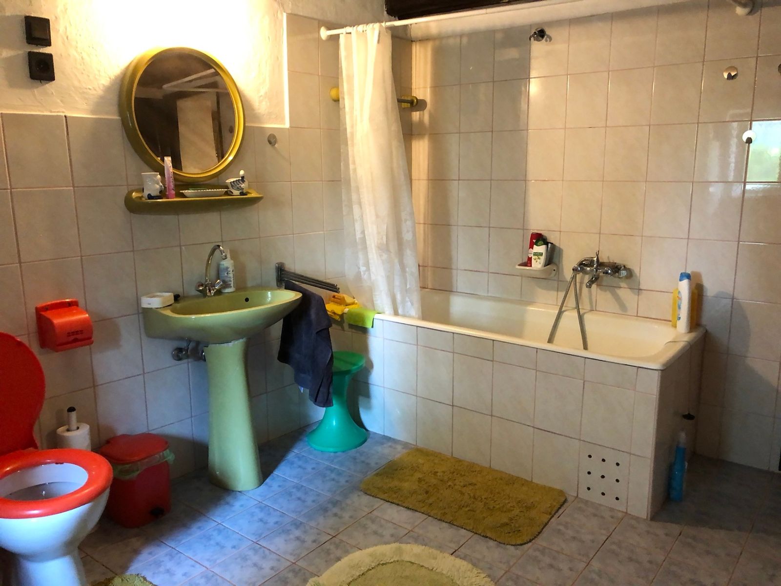 Fürdőszoba káddal